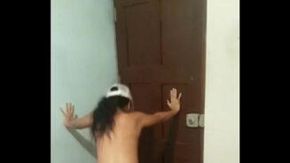 Chica Bailando Bachata Desnuda