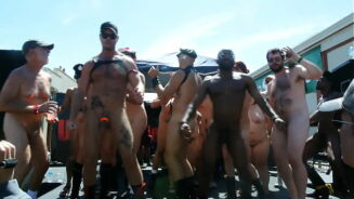 Hombres Desnudos