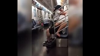 Sexo Em Transporte Público