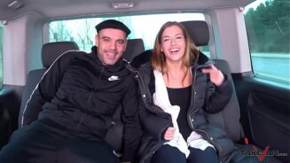 Video De Influencer En Taxi Video