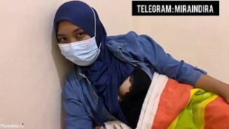 Bokep cwek jilbab ngocok kontol