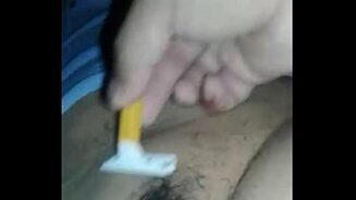 Depilacion pene esposa mira